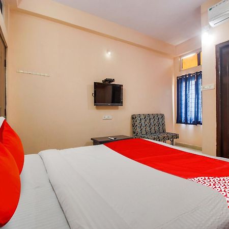 Hotel O R.J.International Pedda Ambarpet Екстер'єр фото