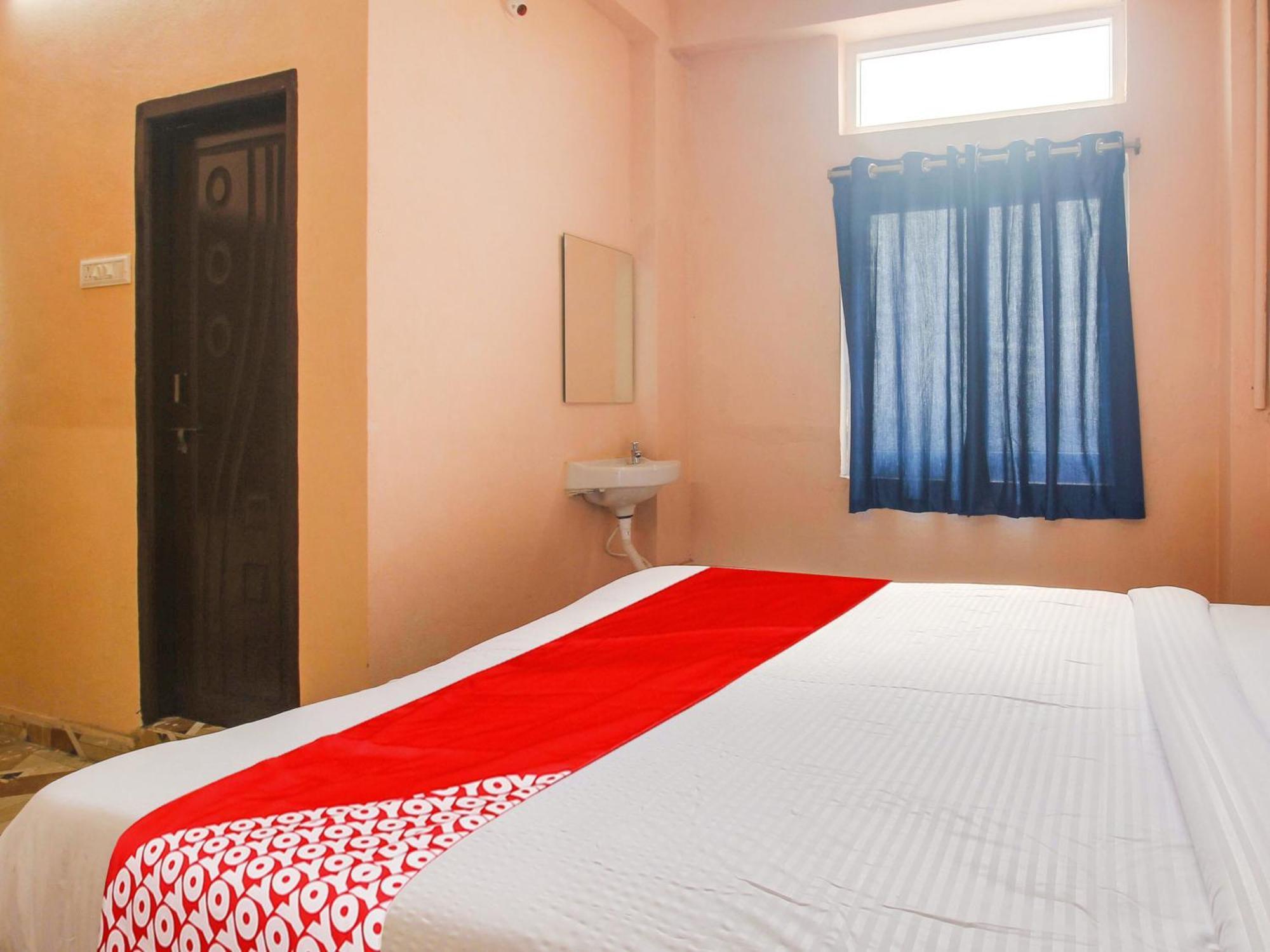 Hotel O R.J.International Pedda Ambarpet Екстер'єр фото