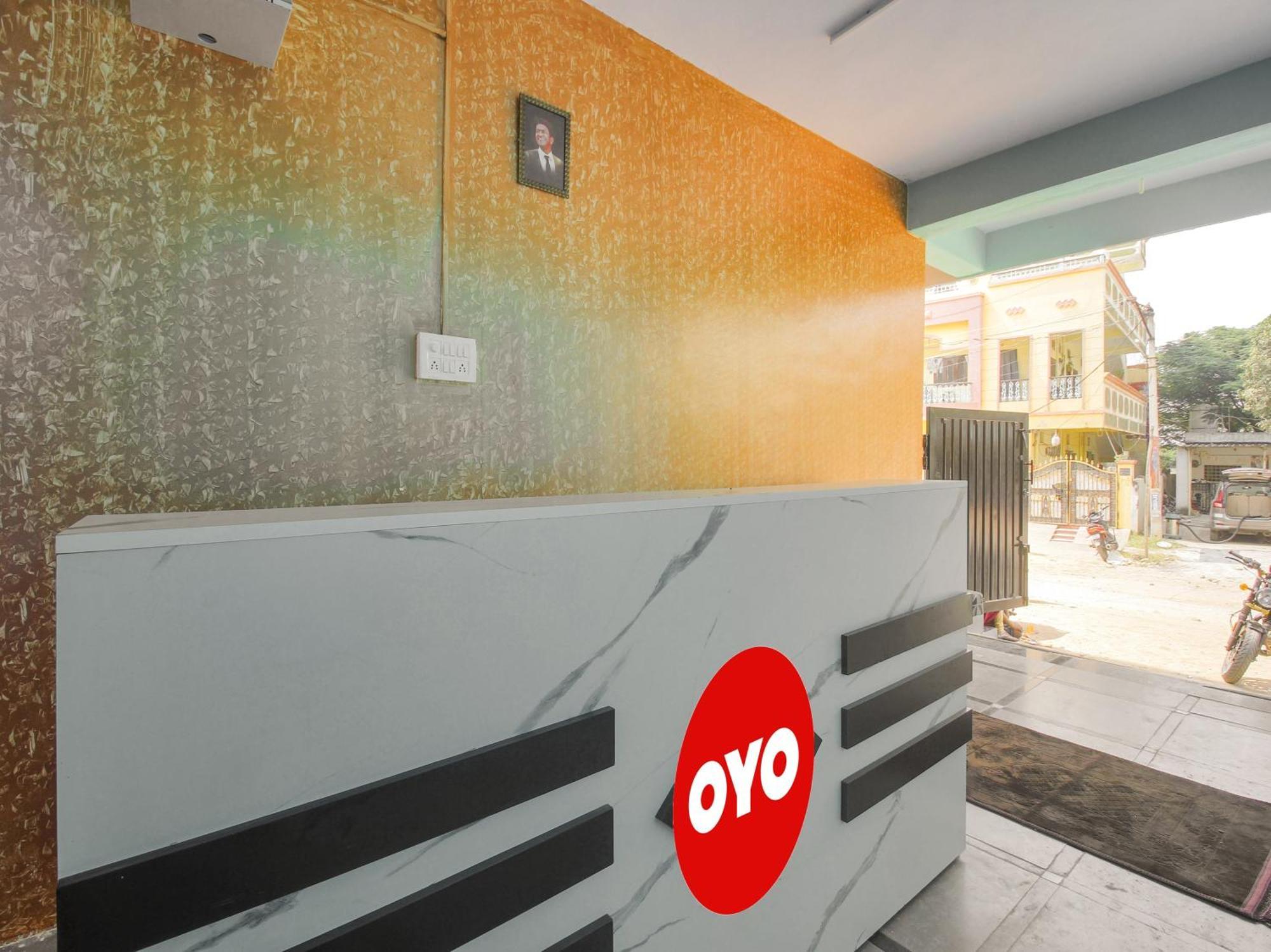 Hotel O R.J.International Pedda Ambarpet Екстер'єр фото