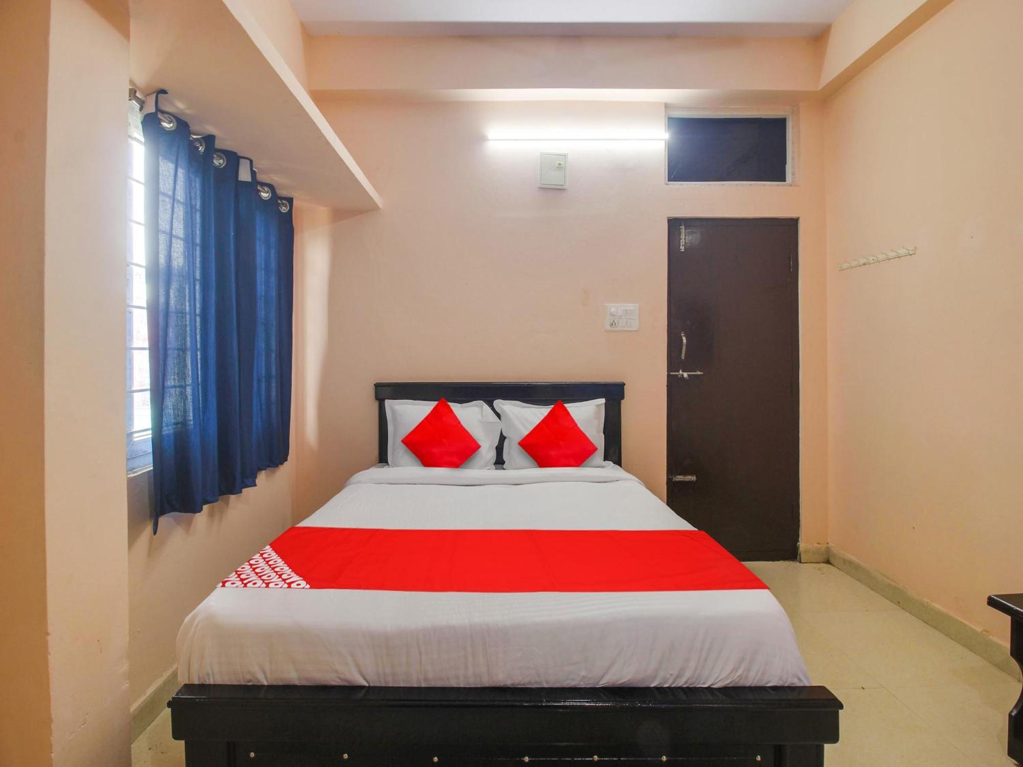 Hotel O R.J.International Pedda Ambarpet Екстер'єр фото
