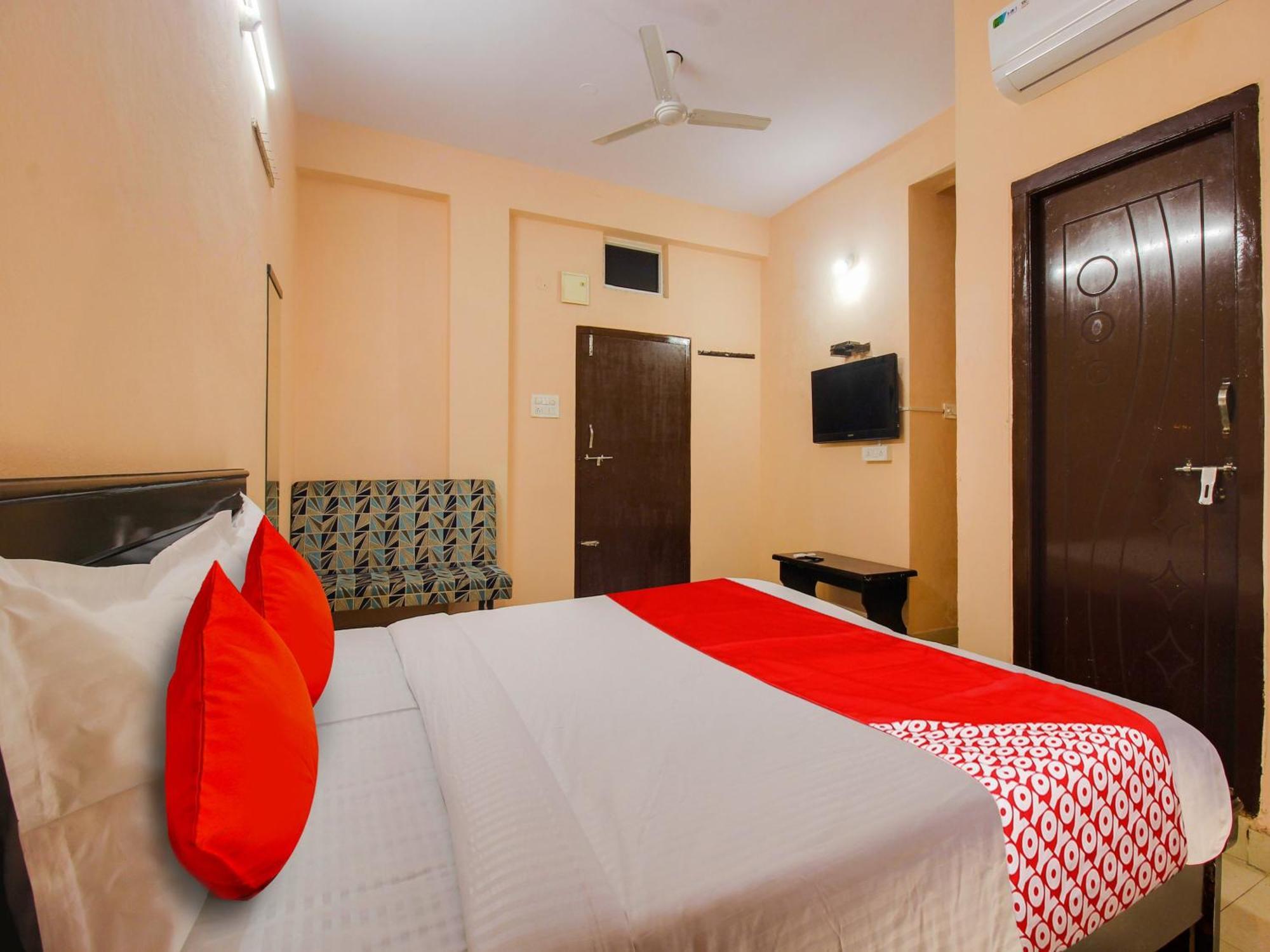Hotel O R.J.International Pedda Ambarpet Екстер'єр фото